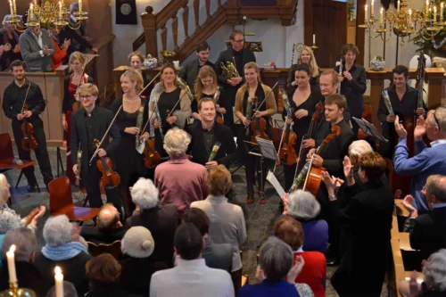 Oude Kerk Spaarndam | Concert en publiek close up